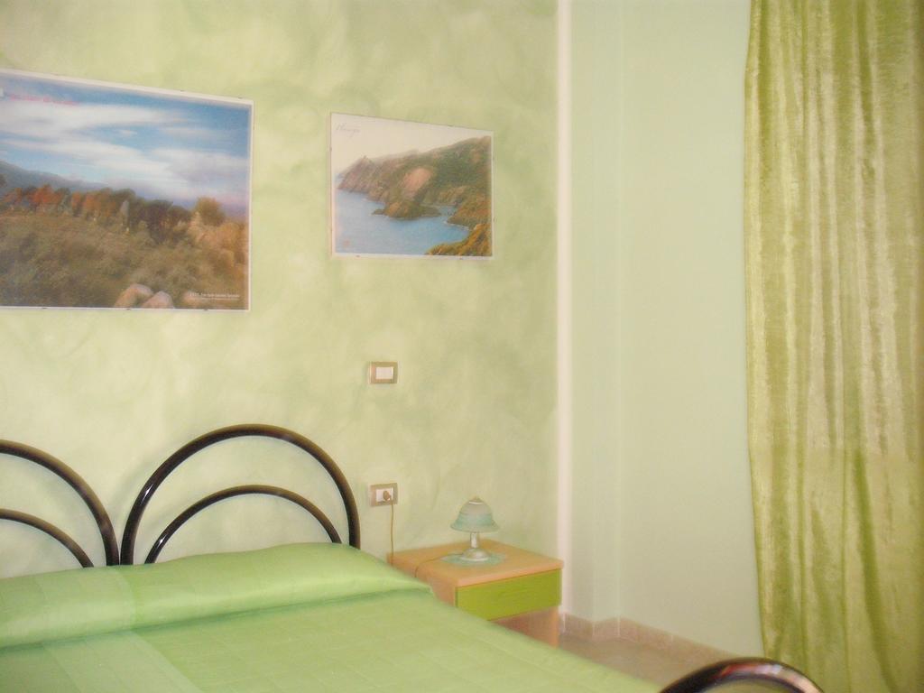 Domu De Palla- Iun-E5167 Bauladu Oda fotoğraf